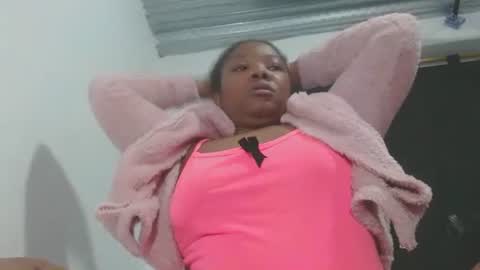 Snapshot of mamy02 chatting on 22, 4, 2026 cristal online show from 22, 4, 2026
