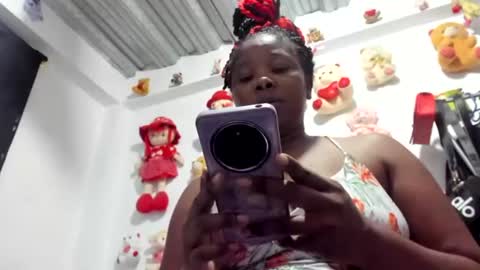 Snapshot of mamy02 chatting on 6, 7, 2026 cristal online show from 6, 7, 2026