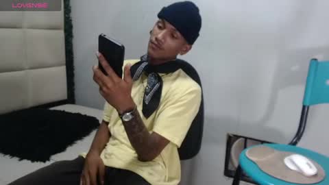 Snapshot of man_san11 chatting on 4, 1, 2025 man_san11 online show from 4, 1, 2025