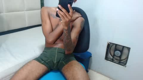 Snapshot of man_san11 chatting on 10, 1, 2025 man_san11 online show from 10, 1, 2025