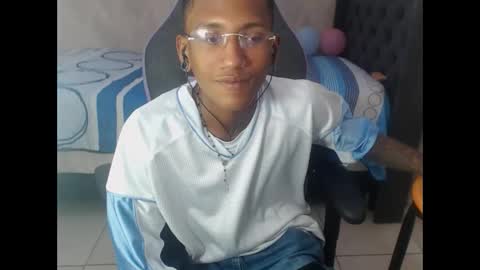 Snapshot of man_san11 chatting on 12, 1, 2025 man_san11 online show from 12, 1, 2025