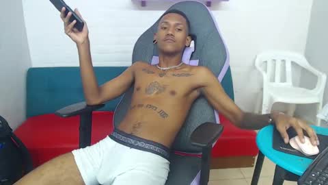 Snapshot of man_san11 chatting on 8, 3, 2025 man_san11 online show from 8, 3, 2025