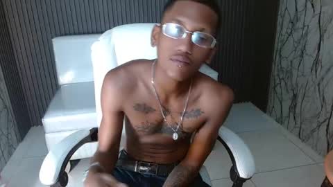 Snapshot of man_san11 chatting on 12, 10, 2025 man_san11 online show from 12, 10, 2025