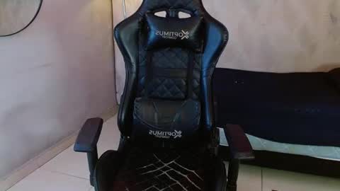 Snapshot of man_san11 chatting on 15, 10, 2025 man_san11 online show from 15, 10, 2025