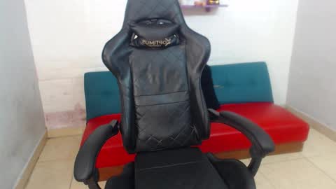 Snapshot of man_san11 chatting on 15, 11, 2025 man_san11 online show from 15, 11, 2025