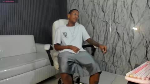 Snapshot of man_san11 chatting on 22, 11, 2025 man_san11 online show from 22, 11, 2025