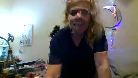 mindy22 online show from 22, 1, 2025