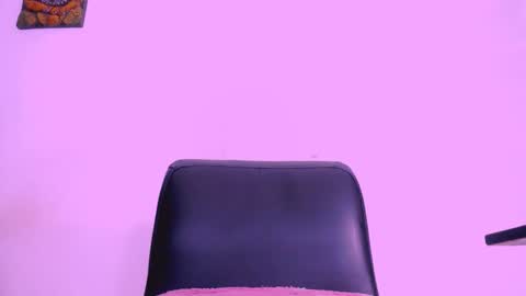 Snapshot of mandingxoxhot chatting on 4, 3, 2025 juan camilo online show from 4, 3, 2025