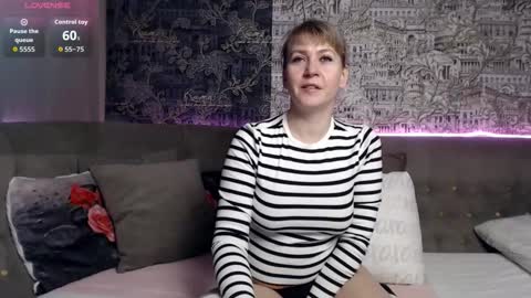 Snapshot of mandy_foxxx chatting on 7, 11, 2025 Mandy online show from 7, 11, 2025