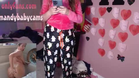 Snapshot of mandybabyxxx chatting on 12, 10, 2025 MandyBabyXXX online show from 12, 10, 2025