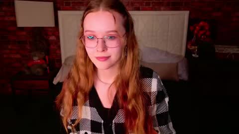 Snapshot of mandymilson chatting on 5, 3, 2025 Mandy online show from 5, 3, 2025