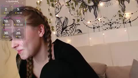 Snapshot of mandymilson chatting on 13, 12, 2025 Mandy online show from 13, 12, 2025