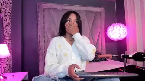 manelyk_evanss online show from 13, 2, 2026