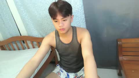 Snapshot of manhattan_men18 chatting on 27, 10, 2025 JM18 online show from 27, 10, 2025