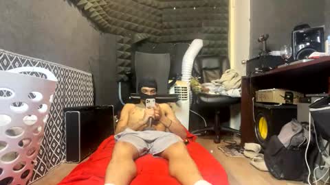 Mani4sexy online show from 19, 2, 2026