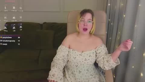 Snapshot of manic_pixie_ chatting on 30, 1, 2025 manic_pixie_ online show from 30, 1, 2025