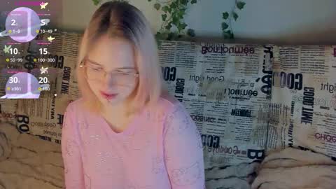 Snapshot of manic_pixie_ chatting on 19, 9, 2025 manic_pixie_ online show from 19, 9, 2025