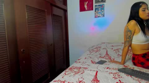 Snapshot of mantis_wine chatting on 16, 9, 2025 MARY online show from 16, 9, 2025