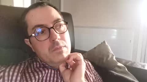 manu5933 online show from 6, 1, 2025