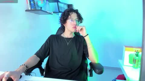 Manuel online show from 21, 10, 2025