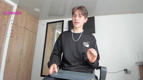 Snapshot of manucute_23_ chatting on 28, 2, 2025 manucute 23 online show from 28, 2, 2025