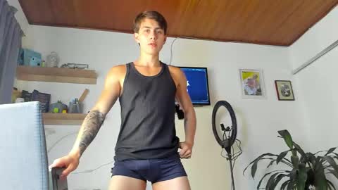 Snapshot of manucute_23_ chatting on 28, 10, 2025 manucute 23 online show from 28, 10, 2025