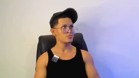 Snapshot of manuel_fpg chatting on 8, 10, 2025 Manuel online show from 8, 10, 2025