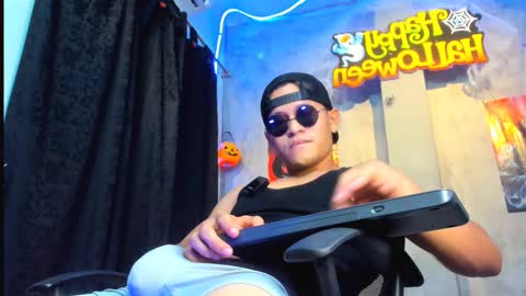 Snapshot of manuel_fpg chatting on 27, 10, 2025 Manuel online show from 27, 10, 2025