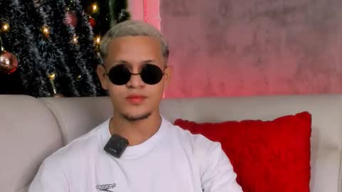 Snapshot of manuel_fpg chatting on 5, 12, 2025 Manuel online show from 5, 12, 2025