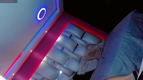 Snapshot of manuela_kingsley chatting on 2, 2, 2025 Manuela Kingsley online show from 2, 2, 2025