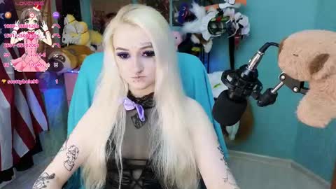 Manuela online show from 24, 2, 2025