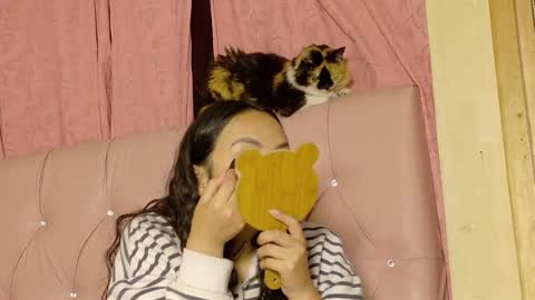 Snapshot of manumeow_ chatting on 23, 7, 2026 Manu online show from 23, 7, 2026