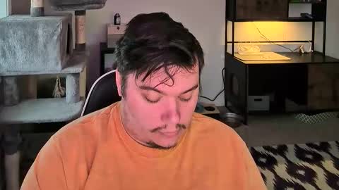 Snapshot of manyfacese chatting on 29, 11, 2025 kyle online show from 29, 11, 2025