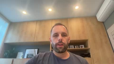 Snapshot of manynaaamess chatting on 23, 10, 2025 manynaaamess online show from 23, 10, 2025