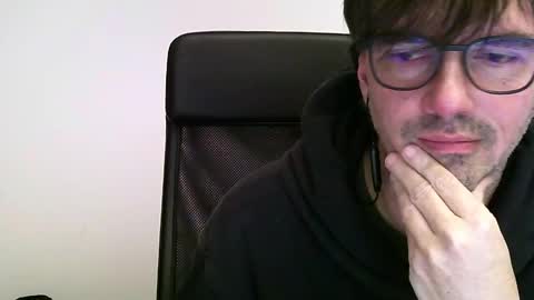 Snapshot of maracatu76 chatting on 4, 12, 2024 Maracatu online show from 4, 12, 2024