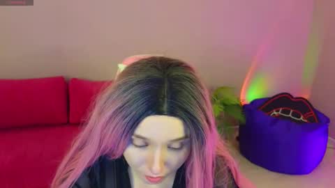 Snapshot of maralee_e chatting on 15, 12, 2025 MaraLee e online show from 15, 12, 2025