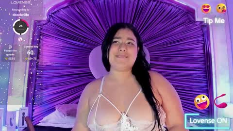 Snapshot of maralinette22 chatting on 10, 9, 2025 maralinette22 online show from 10, 9, 2025