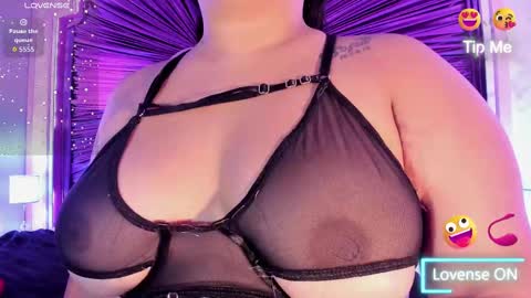 Snapshot of maralinette22 chatting on 11, 9, 2025 maralinette22 online show from 11, 9, 2025