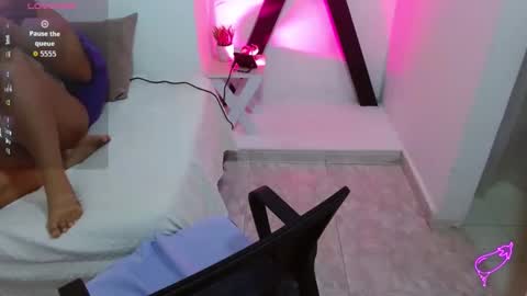 Mara Silk online show from 4, 3, 2026