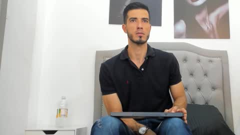 Snapshot of marc_ruffalo chatting on 3, 2, 2026 Marc Ruffalo online show from 3, 2, 2026