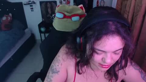 marcela2101 online show from 10, 3, 2025