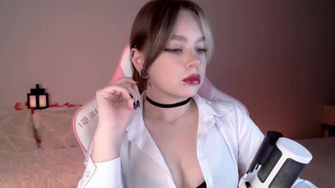Snapshot of marceline_red chatting on 23, 10, 2025 Lady Marceline online show from 23, 10, 2025