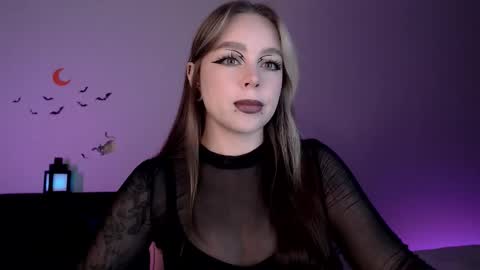 Snapshot of marceline_red chatting on 9, 11, 2025 Lady Marceline online show from 9, 11, 2025