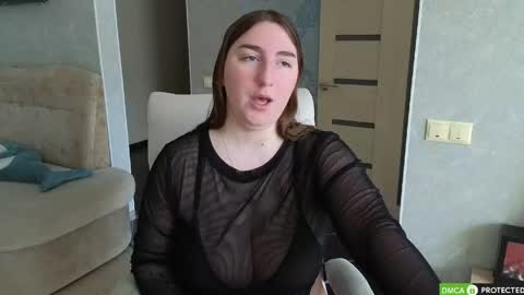 Snapshot of marceline_v chatting on 27, 5, 2026 Marcy online show from 27, 5, 2026
