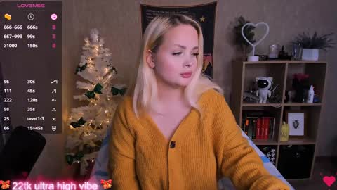 Snapshot of marcelinepeach chatting on 11, 1, 2025 Sara online show from 11, 1, 2025