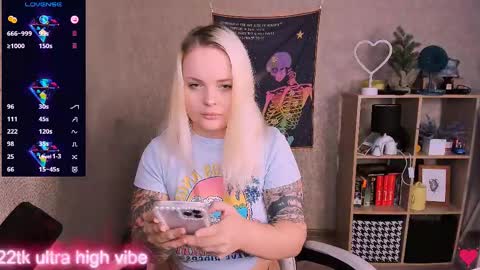 Snapshot of marcelinepeach chatting on 12, 2, 2025 Sara online show from 12, 2, 2025