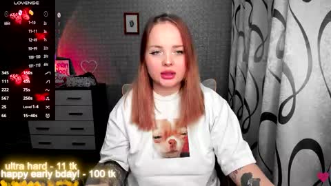 Snapshot of marcelinepeach chatting on 20, 11, 2025 Sara online show from 20, 11, 2025