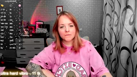 Snapshot of marcelinepeach chatting on 1, 12, 2025 Sara online show from 1, 12, 2025