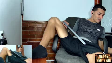 Snapshot of marckmuscle chatting on 2, 1, 2025 Marck Independent model online show from 2, 1, 2025