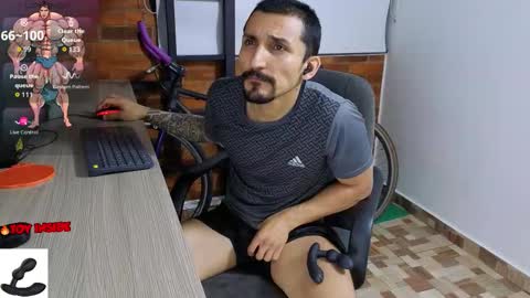 Snapshot of marckmuscle chatting on 10, 10, 2025 Marck Independent model online show from 10, 10, 2025